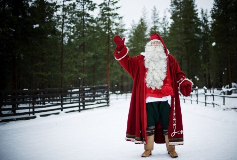 ‘Baku je pregazio sob’ i još 10 najbizarnijih božićnih pjesama koje smo našli na internetu