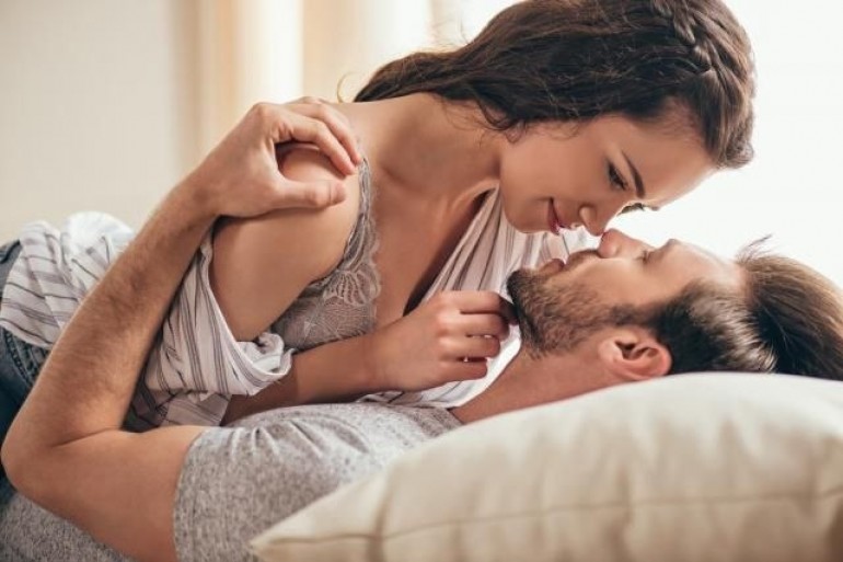 Vrijeme je za romantično vođenje ljubavi: 3 sastojka za savršenu seks atmosferu