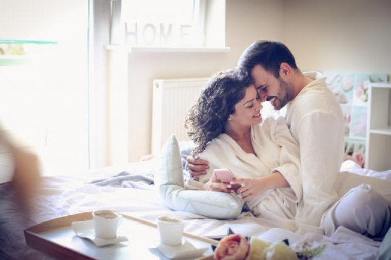 Korak po korak: Kako pet faza zaljubljenosti utiče na vaš organizam