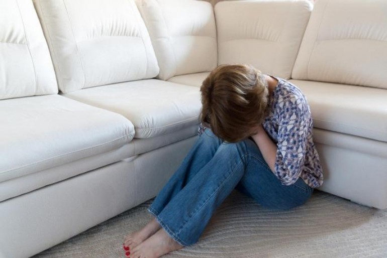 OVO SU POSLJEDICE: 7 znakova da ste bili emocionalno zanemarivani u djetinjstvu!