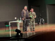U Domu mladih održana BH premijera predstave „Kad u vojsku pođem“ - Zlatan Zuhrić Zuhra i Tin Sedlar nasmijali publiku do suza