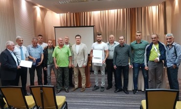 Damir Beljo nakon priznanja Saveza profesionalnog boksa u BiH: Kod nas su sve šampioni svijeta, a ne mogu biti prvaci države i nemaju za germe