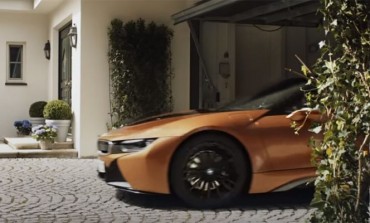 BMW ima reklamu sa direktorom Mercedesa - I GENIJALNA JE
