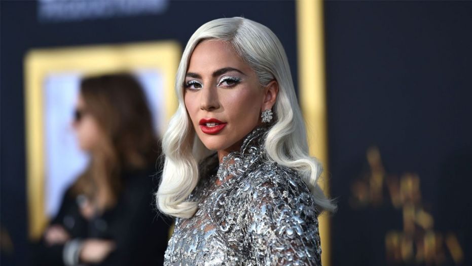 Lady Gaga progovorila: “Nekoliko doktora mi pomaže da preživim”