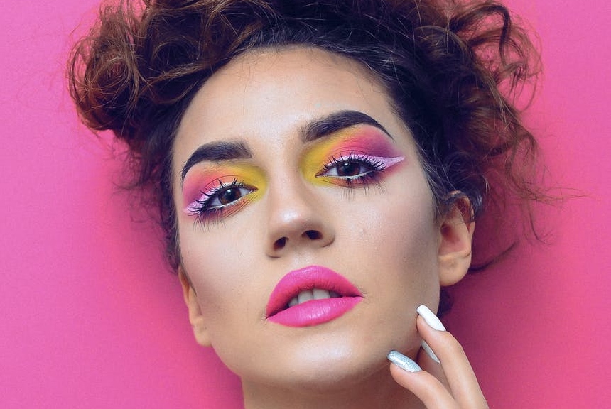 Šminka za nos – makeup trend koji je napravio bum na beauty sceni!