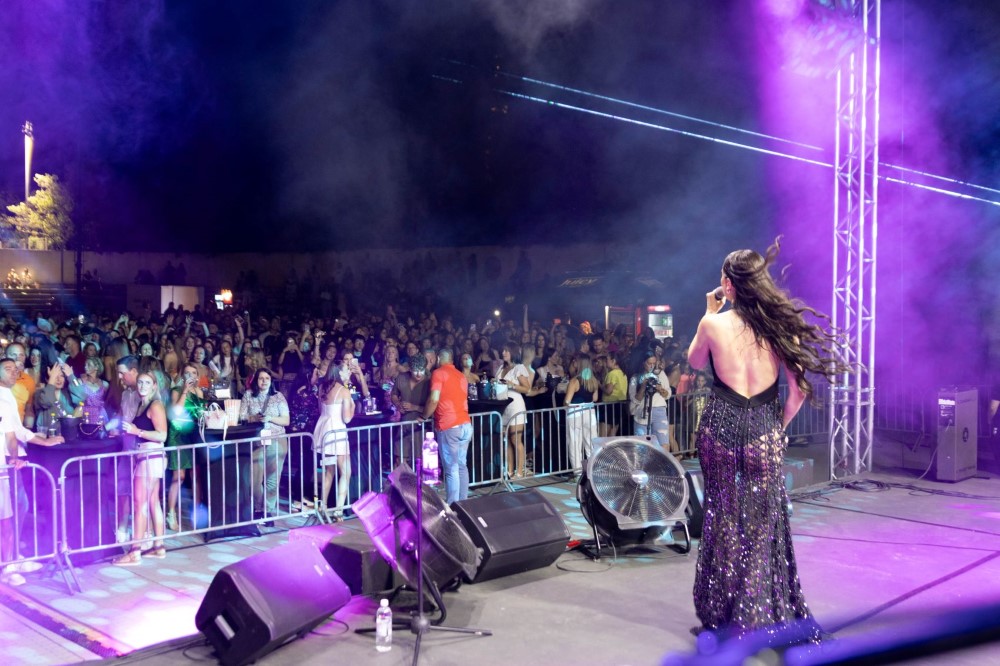 Milica Pavlović zapalila Mostar! Regionalna zvijezda hercegovačkoj publici priredila spektakl za pamćenje